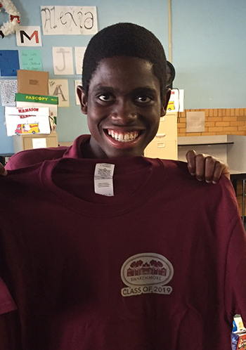Student with Swarthmore T-shirt